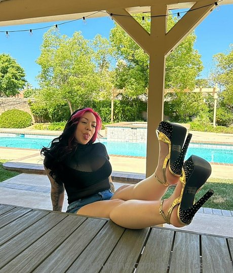 Обнаженная фотография утечки OnlyFans от Secretrosefeet