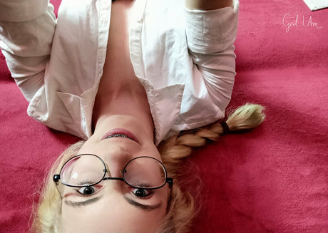 Nikkigiavip