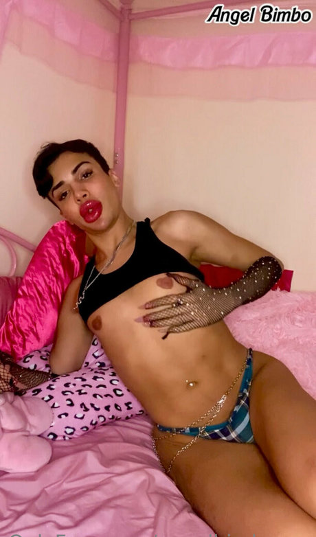 Foto di nudo di fuga di OnlyFans di Angelbimboxxx