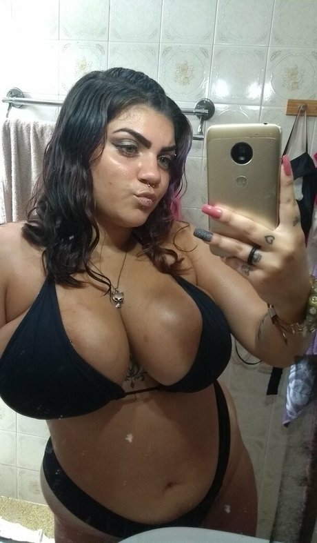 Обнаженная фотография утечки OnlyFans от Brenda Portto