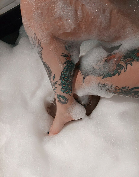 Naken läckt OnlyFans-bild av Thamisaki