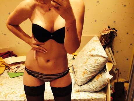 Naken läckt OnlyFans-bild av Rosyblondbabe