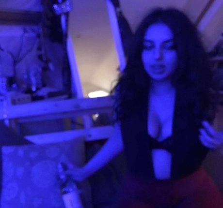 Maddy Adderley OnlyFansリークヌード写真