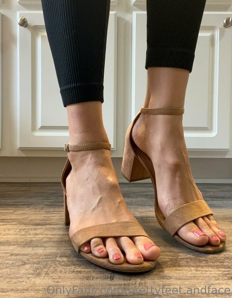 Prettyfeetandface OnlyFans