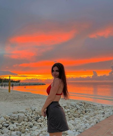 Emmakatalis  nude leaked OnlyFans photo