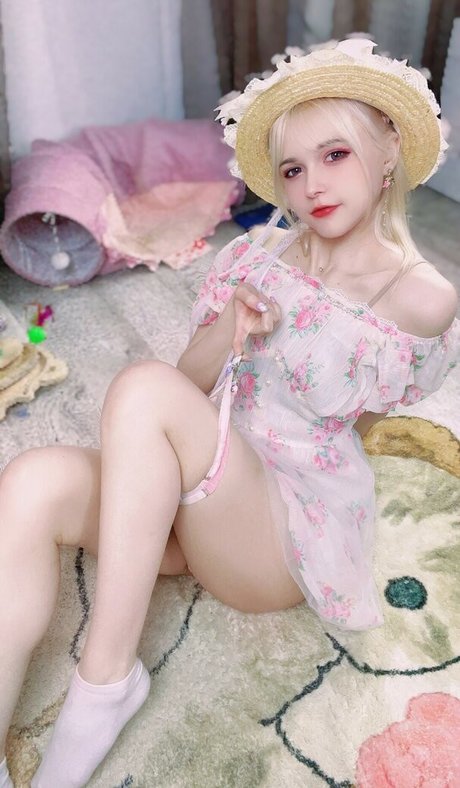 Naken läckt OnlyFans-bild av Lenivayaaya