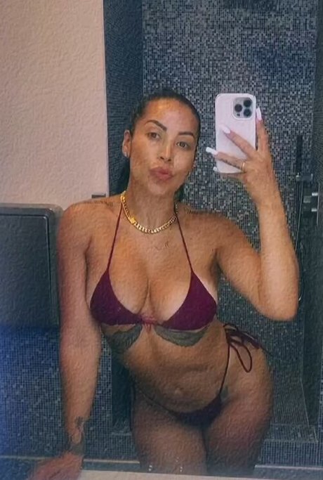 Nahá fotka uniklých OnlyFans od Getbodiedbyj