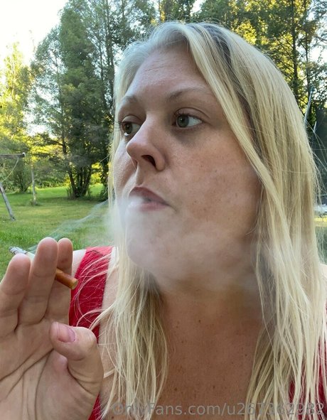 Nøgent lækket OnlyFans-billede af Smokybrookeb