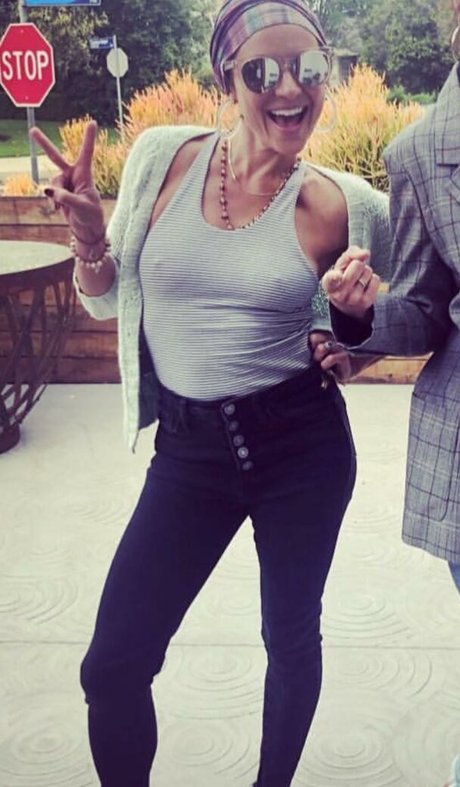 Christine Lakin