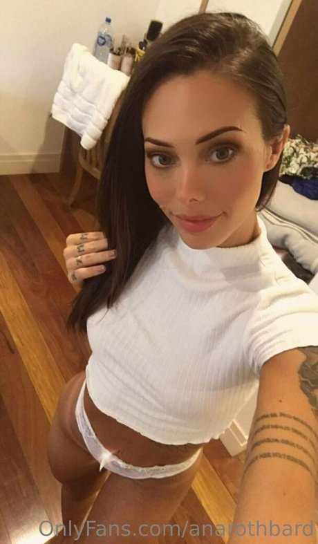 Nahá fotka uniklých OnlyFans od Anarothbard