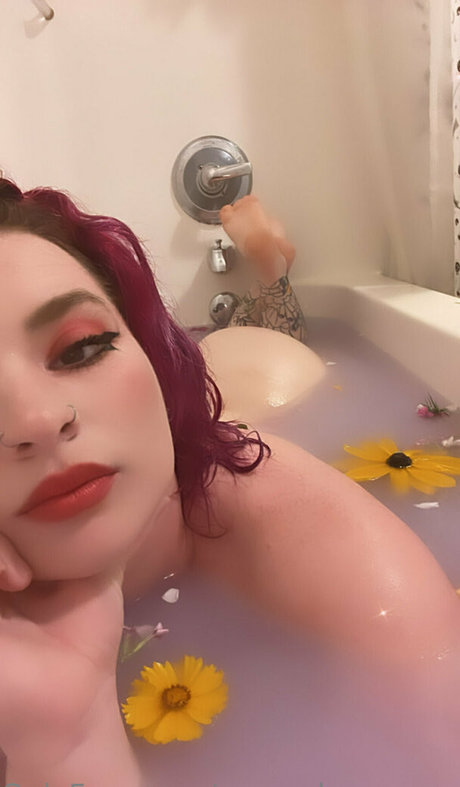 Обнаженная фотография утечки OnlyFans от Persephonesmuses