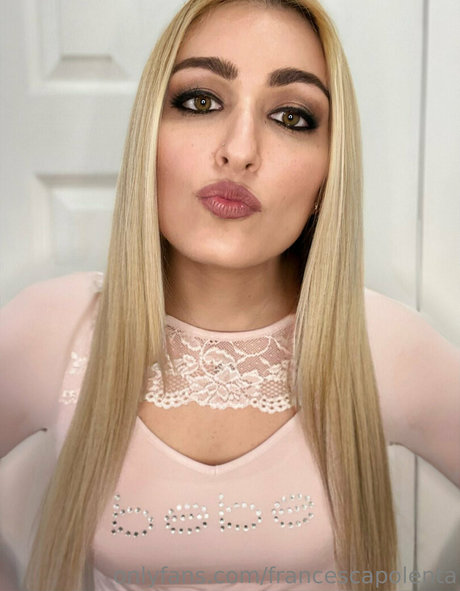 Naken lekkede OnlyFans-bilde av Francescapolenta