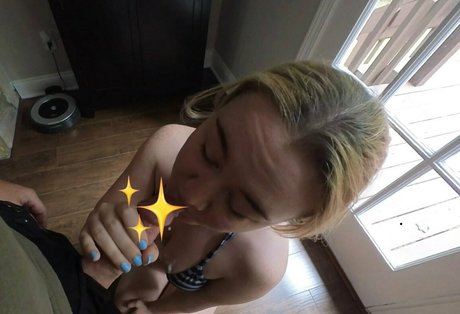 Naken lekkede OnlyFans-bilde av Mistycutie