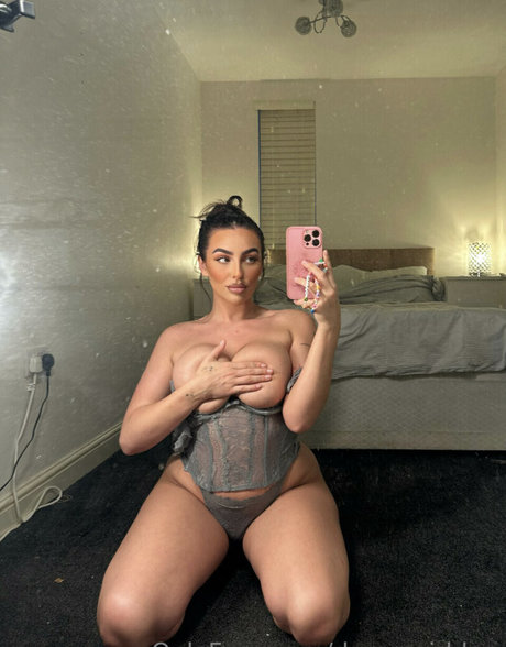 Nahá fotka uniklých OnlyFans od Danielle Tilly Wright