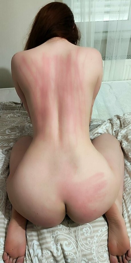 Alaston vuotanut OnlyFans-kuva Lunamire