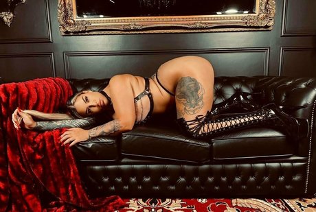 Nahá fotka uniklých OnlyFans od Xenaleblanc