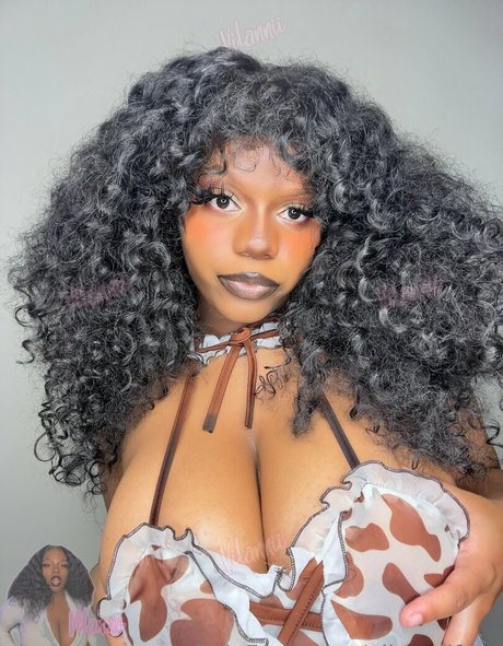 Nahá fotka uniklých OnlyFans od Vilanniifree