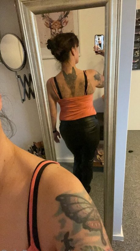 Ruralhotfoxfree