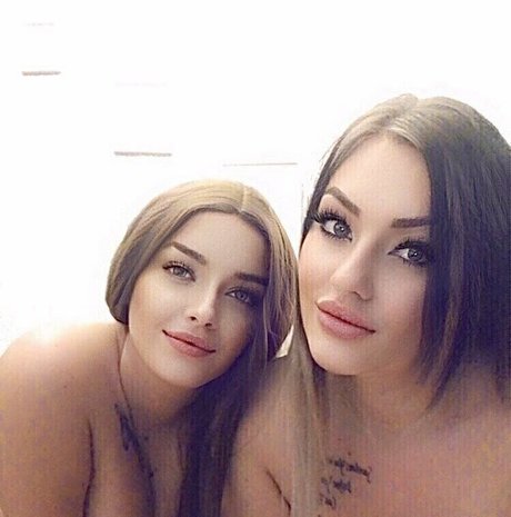 Twonaughtysisters