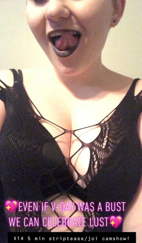 Nahá fotka uniklých OnlyFans od Vivianablack