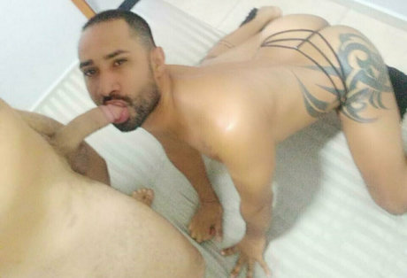 Nahá fotka uniklých OnlyFans od Andflixand