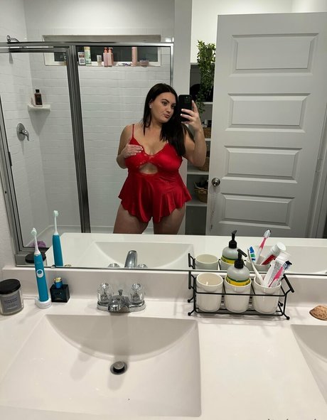 Alaston vuotanut OnlyFans-kuva Itskayls