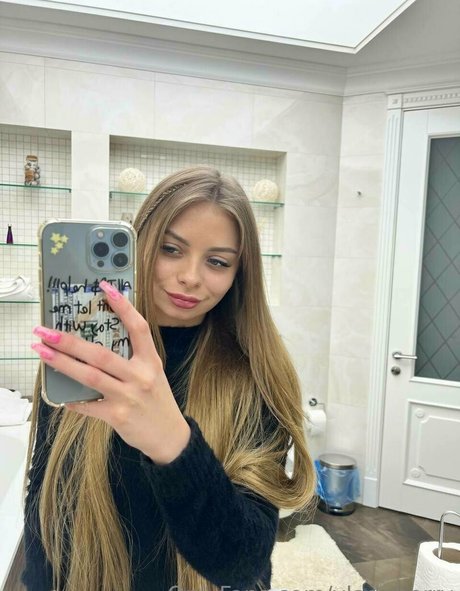 Vladaberry OnlyFansリークヌード写真