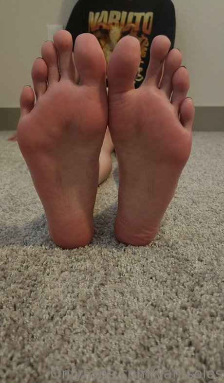 Nahá fotka uniklých OnlyFans od Yamsoles