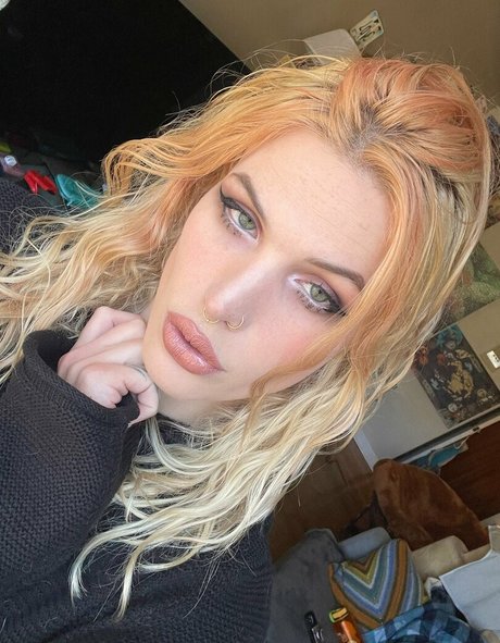 Lilkittyjadee