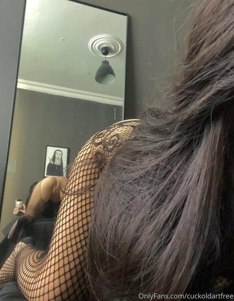 Naakte gelekte OnlyFans-foto van Cuckoldartfree