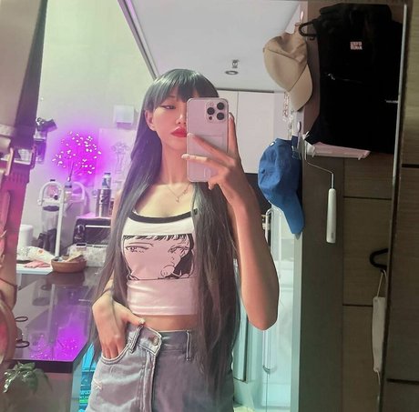 Nacktes geleaktes OnlyFans-Foto von Satanmate