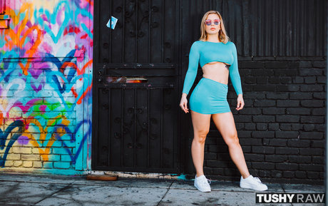 Naken läckt OnlyFans-bild av Sloan Harper