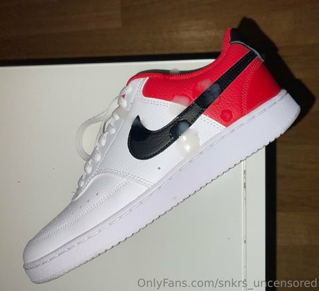 Snkrsuncensored