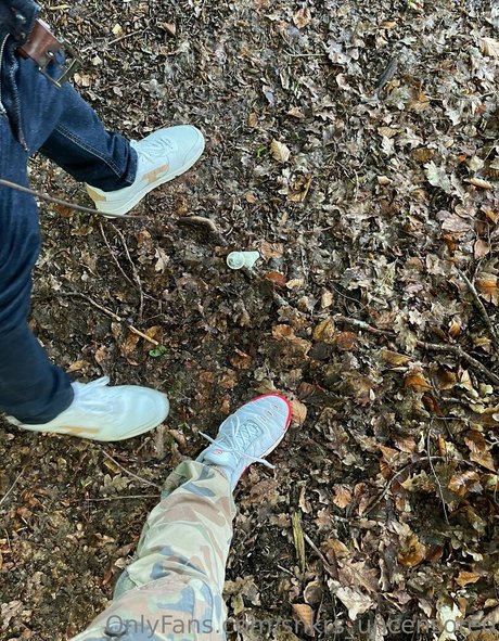 Snkrsuncensored