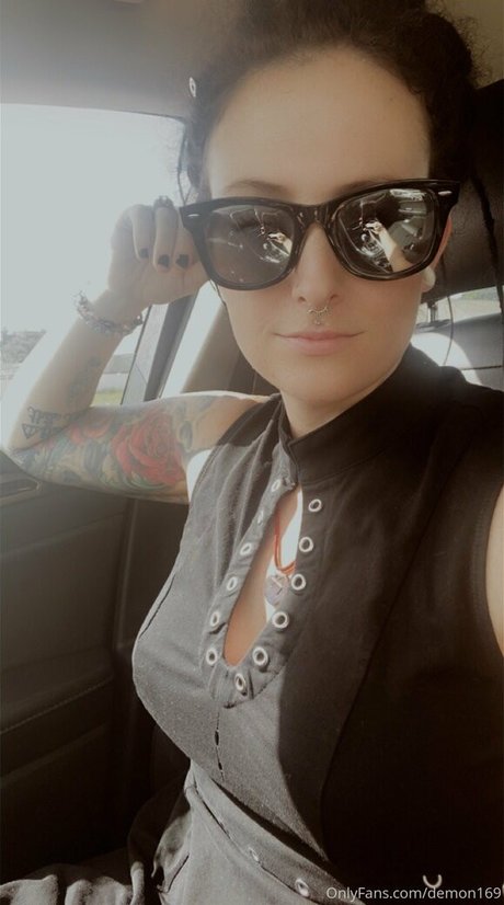 Foto nua vazada do OnlyFans de Demon169