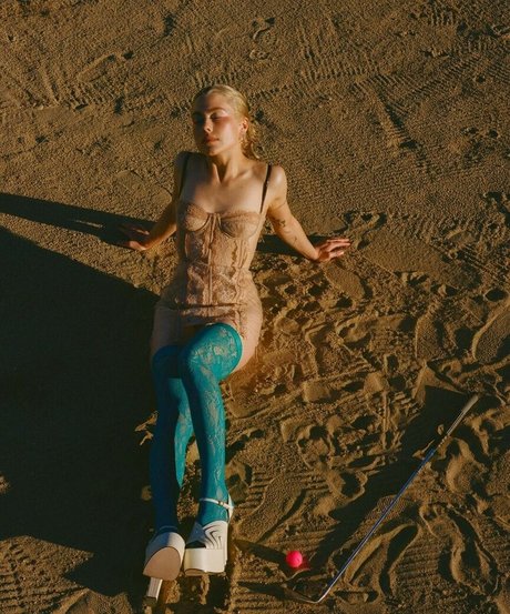 Naken läckt OnlyFans-bild av Phoebe Bridgers