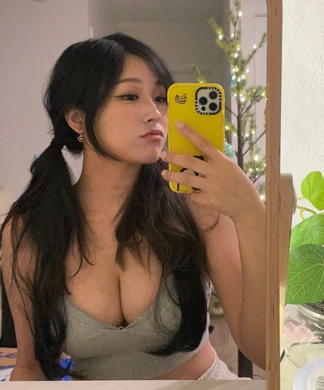 Kang Hee Yoon
