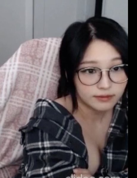 Kang Hee Yoon
