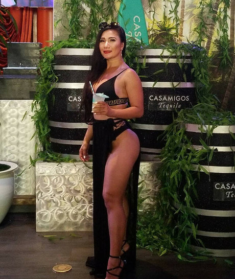 Tina Khm