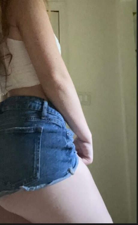 Thqttie OnlyFans泄露裸照