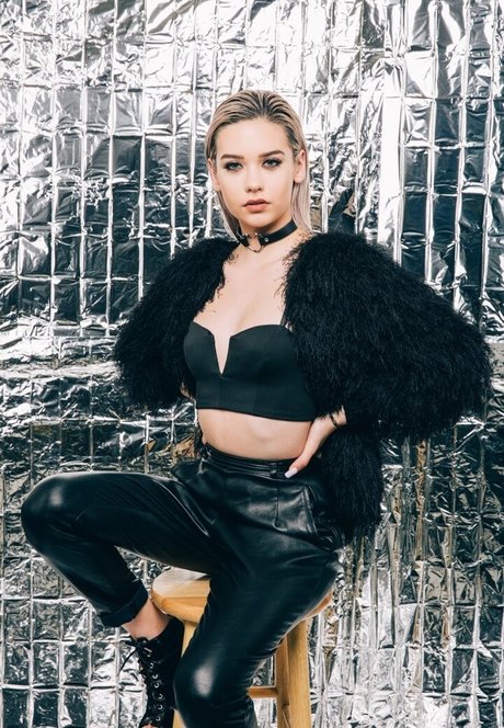 Amanda Steele