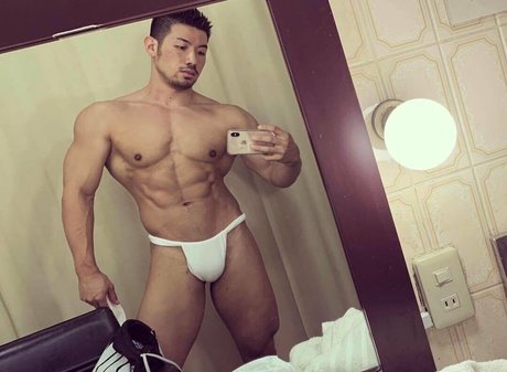 Nahá fotka uniklých OnlyFans od Runssm
