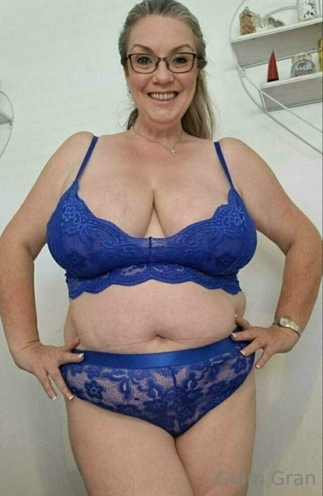 Glamgran56