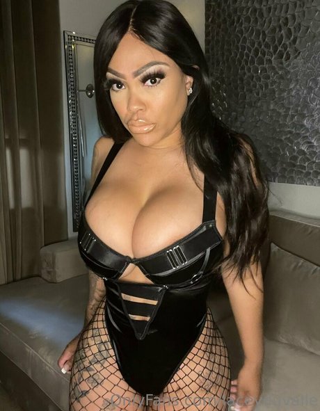 Laceyduvalle  nude leaked OnlyFans photo