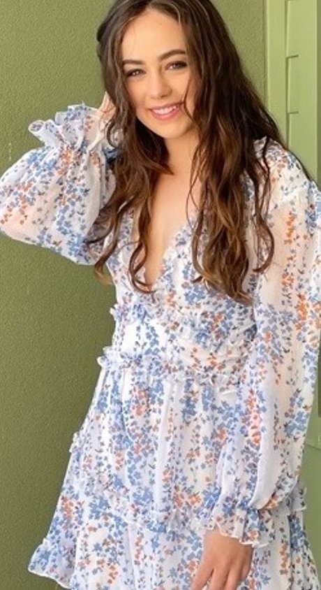 Mary Mouser