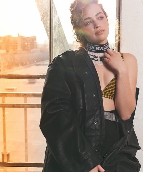 Mary Mouser