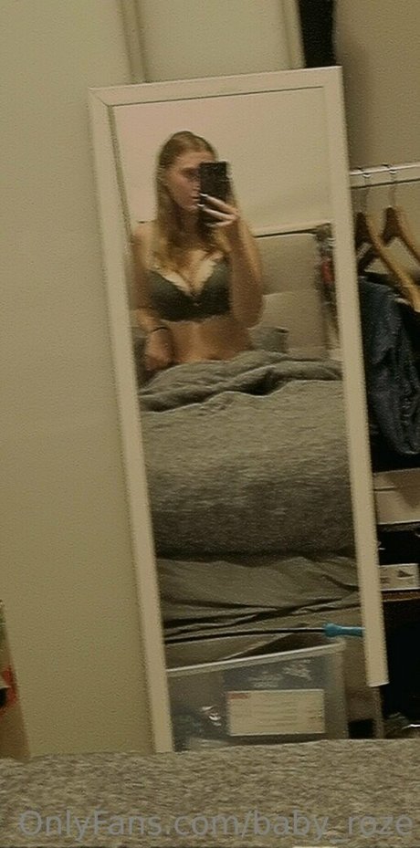 Nagie wyciekłe zdjęcie OnlyFans od Babyroze