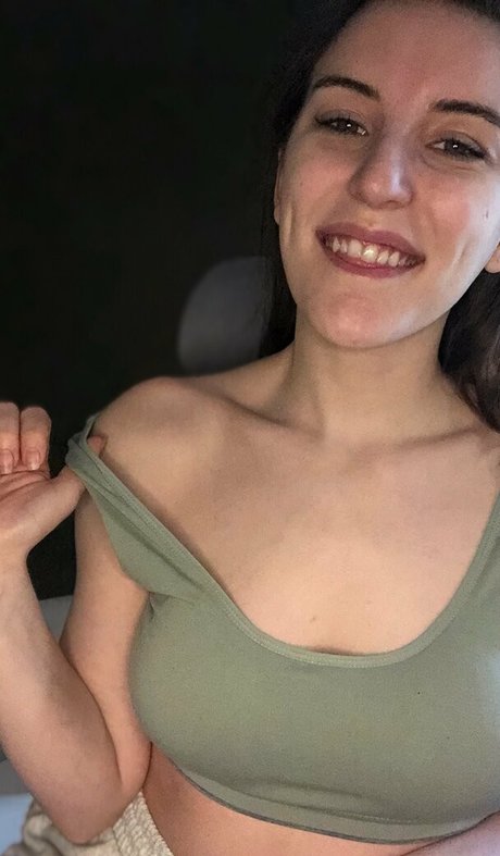 Nøgent lækket OnlyFans-billede af Asmrkay