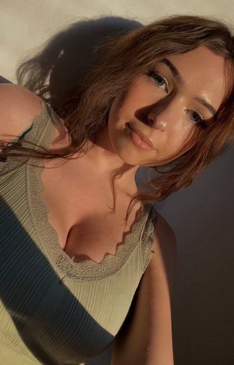 Обнаженная фотография утечки OnlyFans от Jibbbbbbbby