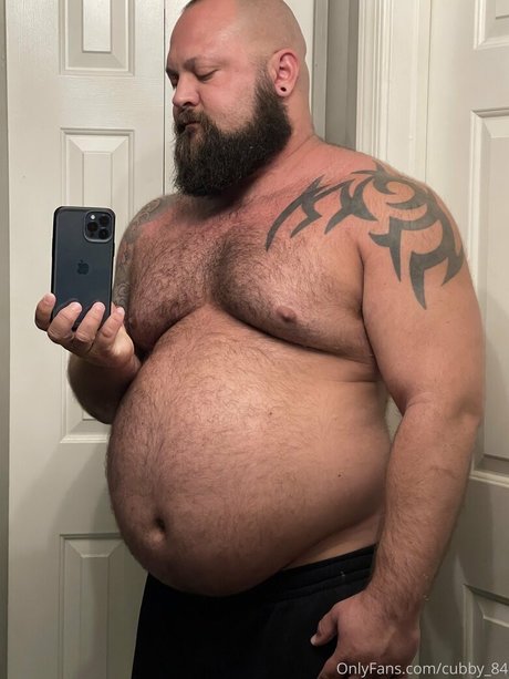 Naakte gelekte OnlyFans-foto van Cubby84